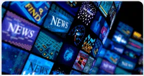 Imagen de múltiples pantallas de diferentes canales de noticias