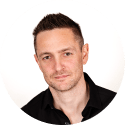 Matt Simpson 金融分析师